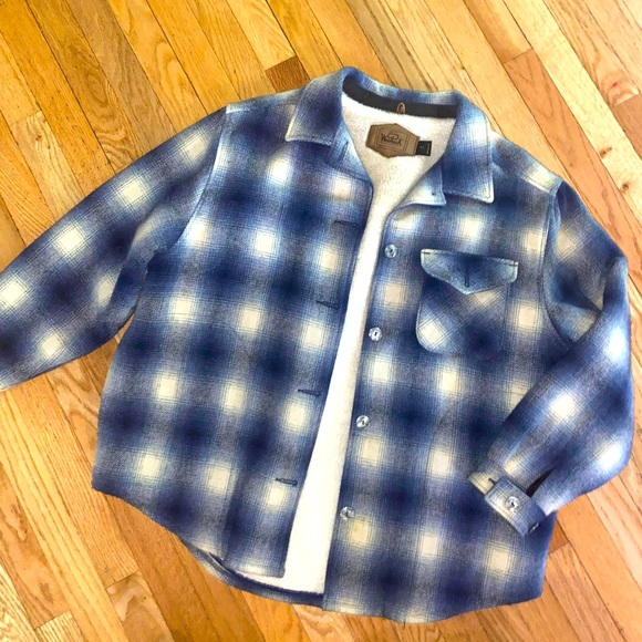Woolrich Jackets & Blazers - Vintage Woolrich Sherpa Lined Coat